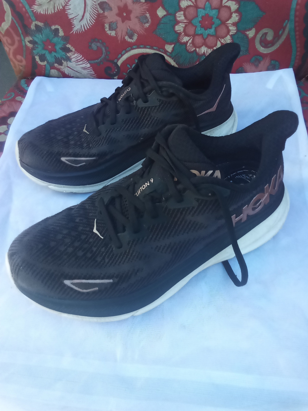 Hoka Clifton 9 Running Shoes Black Rose Gold Women's 8 D